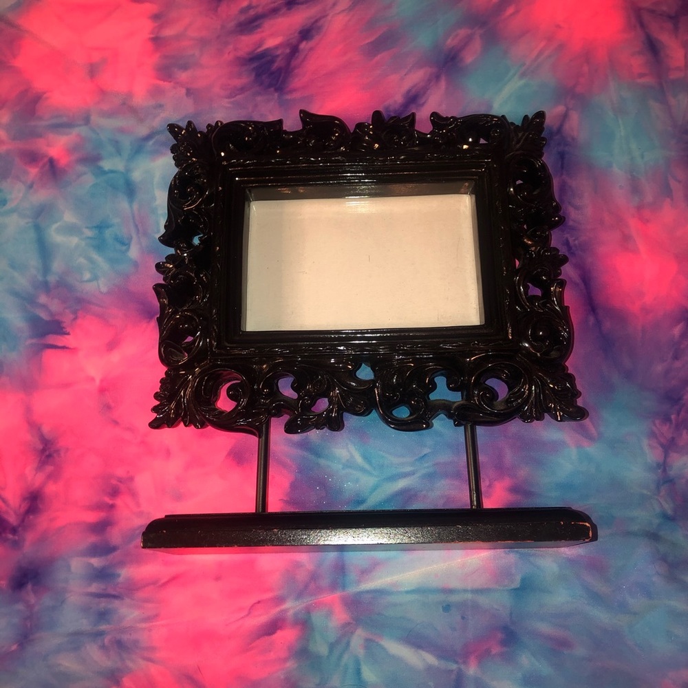 🦋 4x6 Black standing picture frame